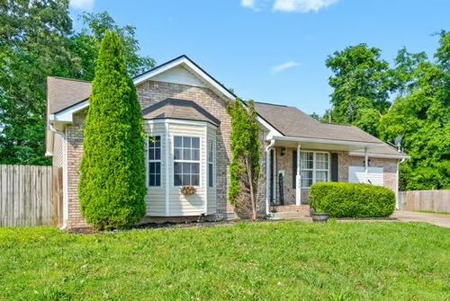 224 Bentley Ct, Clarksville, TN, 37042-1412 | Card Image