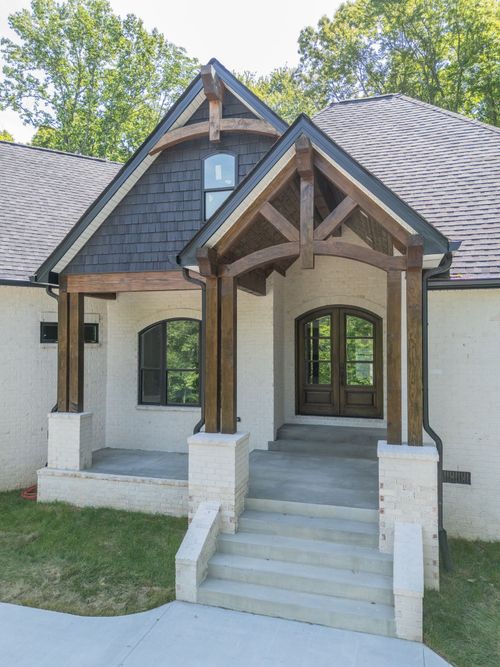 126 Dogwood Ct, Dickson, TN, 37055-3367 | Card Image