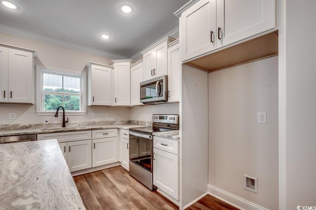 142 Temple Dr, House other with 4 bedrooms, 2 bathrooms and 4 parking in Aynor SC | Image 6