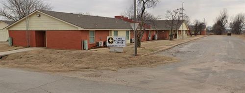 510 S 4th St, Cyril, OK, 73029 | Card Image