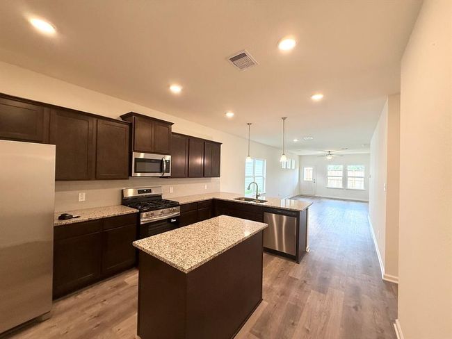 4227 Wind Swell Ln, House other with 3 bedrooms, 2 bathrooms and 2 parking in Houston TX | Image 7