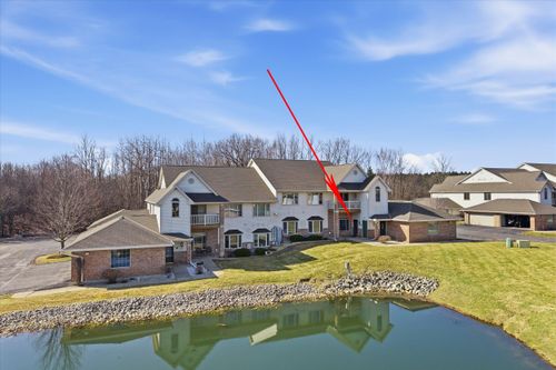 853 Cheyenne Ave, Grafton, WI, 53024-1651 | Card Image