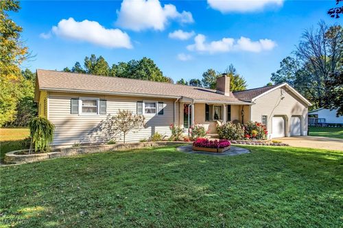 9112 New Rd, North Jackson, OH, 44451-9707 | Card Image