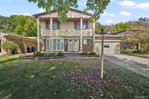 42990 Arlington Rd, Canton, MI, 48187-2306 | Card Image