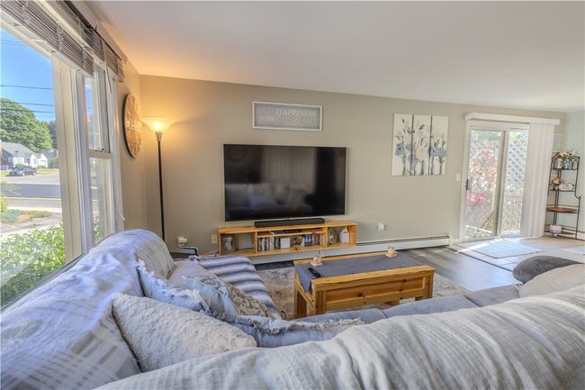 5 - 151 Willett Ave, Condo with 2 bedrooms, 2 bathrooms and 2 parking in Riverside RI | Image 5