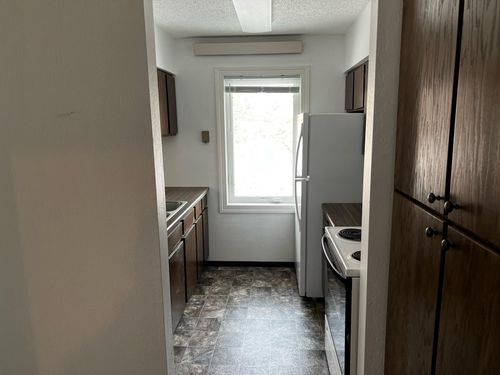 300 Highland Ct, Tyler, MN, 56178-9708 | Card Image