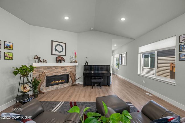 15-web-or-mls-8653 Dry Creek Loop-15 | Image 10