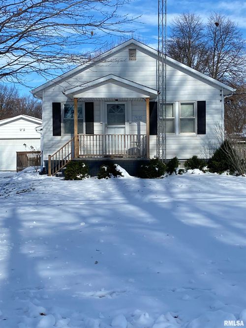 712 E Birch St, New Berlin, IL, 62670-6827 | Card Image