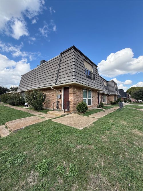 6342 Walraven Cir, Fort Worth, TX, 76133-3410 | Card Image