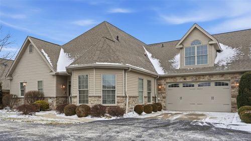2749 Shadowrock Ct, Gibsonia, PA, 15044-8334 | Card Image