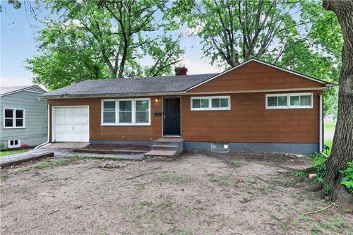 11417 Sycamore Ter, Kansas City, MO, 64134-3565 | Card Image