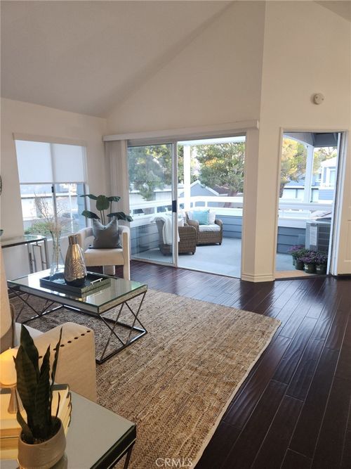 104-182 Westport, Newport Beach, CA, 92660-4253 | Card Image