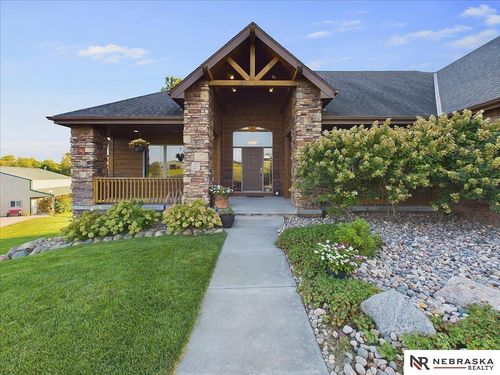 6541 Russell Emmett Ct, Papillion, NE, 68133-3460 | Card Image