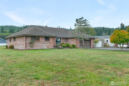 989 Stanford Dr, Cosmopolis, WA, 98537-3902 | Card Image