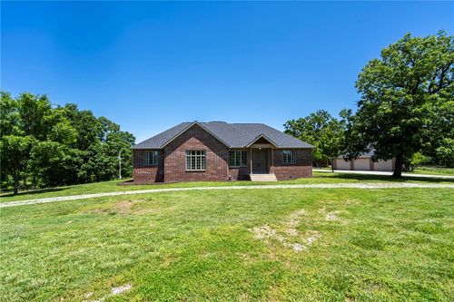 15071 Crossover Rd, Gravette, AR, 72736-9276 | Card Image