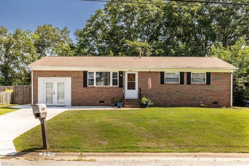 3940 Starboard Rd, Chesapeake, VA, 23321-3424 | Card Image