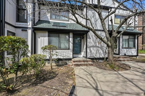 1537 #7 John St, Fort Lee, NJ, 07024-2561 | Card Image