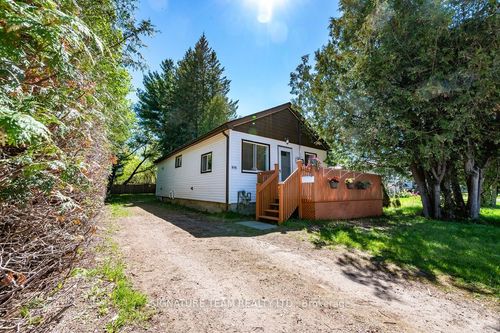 904A Lea St, Pembroke, ON, K8A6H7 | Card Image