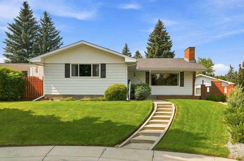 1032 Cannock Pl Sw, Calgary, AB, T2W1M7 | Card Image