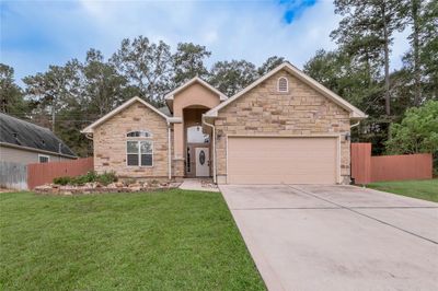 237 Broadmoor Drive, House other with 4 bedrooms, 2 bathrooms and null parking in Huntsville TX | Image 1