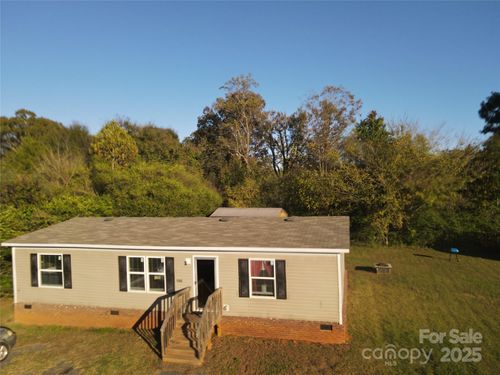 105 Ager Dr, Kings Mountain, NC, 28086-0017 | Card Image