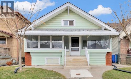 1368 Erie St E, Windsor, ON, N9A3Z7 | Card Image
