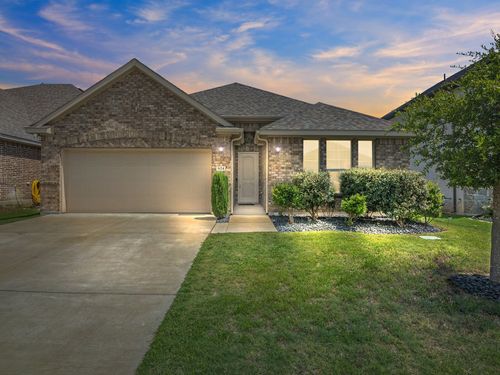 624 Hazeltine Rd, Red Oak, TX, 75154-2743 | Card Image