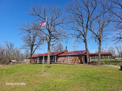 Front view of house | Image 1