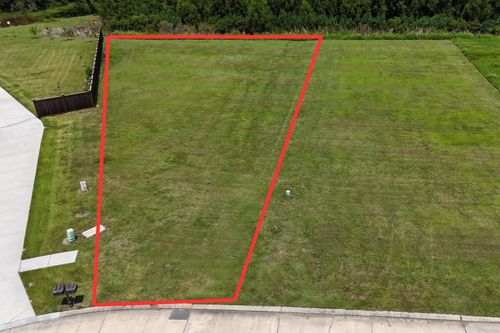 353 Independence Dr, Houma, LA, 70360-2550 | Card Image