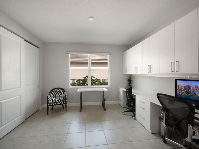 12578 Sw Sunrise Lake Ter, House other with 3 bedrooms, 3 bathrooms and null parking in Port St. Lucie FL | Image 11