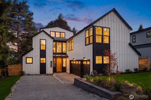 10223 Ne 24th Street, Bellevue, WA, 98004 | Card Image