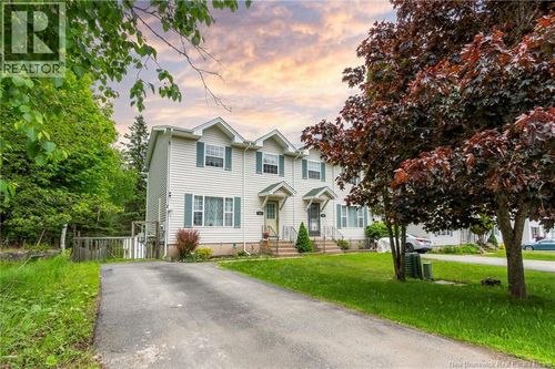 382 Boars Head Rd, Saint John, NB, E2K5C2 | Card Image