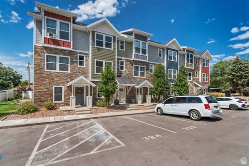 43 N 300 W, Santaquin, UT, 84655-5647 | Card Image