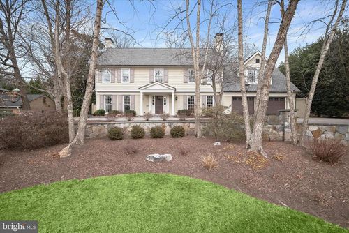 6801 Newbold Dr, BETHESDA, MD, 20817-2224 | Card Image