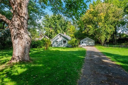 300 Glen Rd, Brighton, NY, 14610-3547 | Card Image