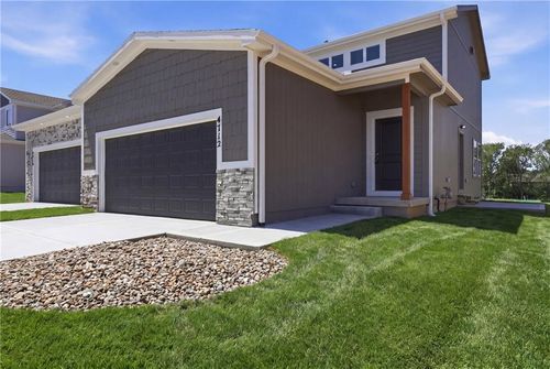 4712 Brentwood Ave, Kansas City, MO, 64136-1216 | Card Image