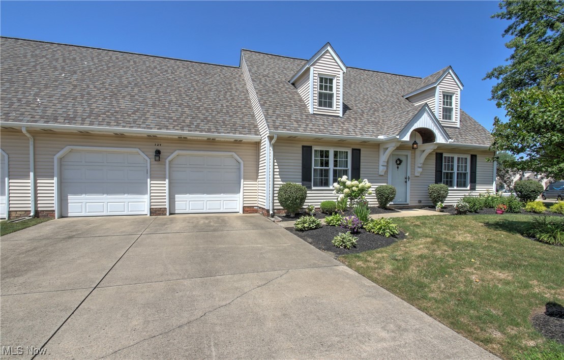 Nantucket Cir, Painesville, OH 44077