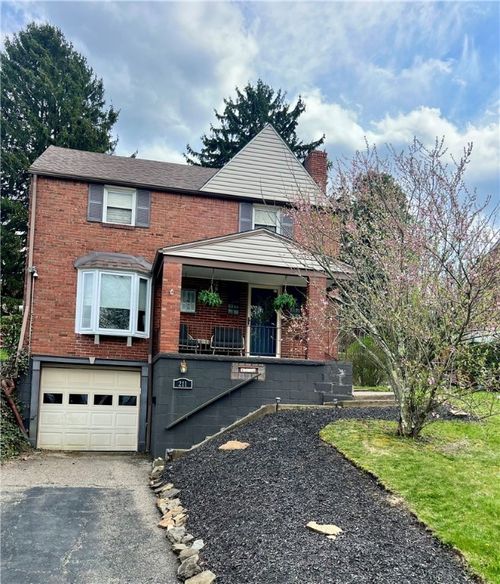 211 Constitution Ave, West Mifflin, PA, 15122-1938 | Card Image