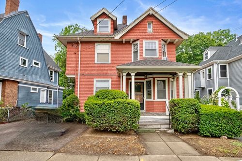 8 Hollis St, Newton, MA, 02458-2010 | Card Image