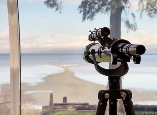 1552 Terrien Rd, Nanoose Bay, BC, V9P9C3 | Card Image