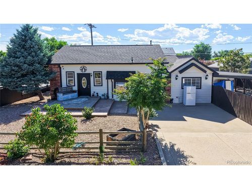 693 S 5th Ave, Brighton, CO, 80601-3207 | Card Image