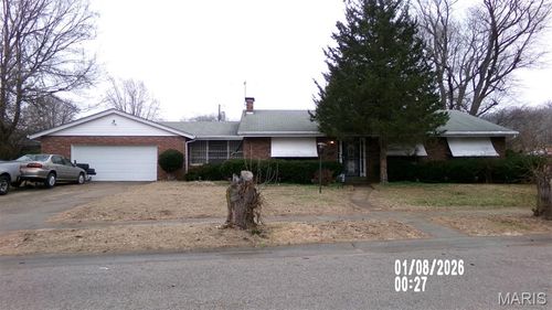 1102 N 86th St, East Saint Louis, IL, 62203-1910 | Card Image