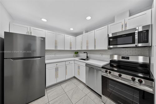 apt-105-3001 S Course Dr, Pompano Beach, FL, 33069-3939 | Card Image