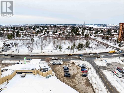 1673 Regent St, Sudbury, ON, P3E3Z7 | Card Image