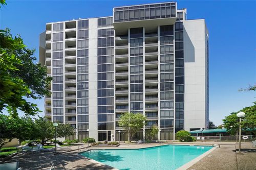 202-1111 Bering Dr, Houston, TX, 77057-2319 | Card Image