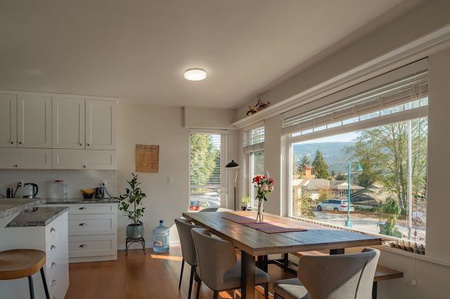 5599 Medusa Place, House other with 3 bedrooms, 2 bathrooms and 2 parking in Sechelt BC | Image 12