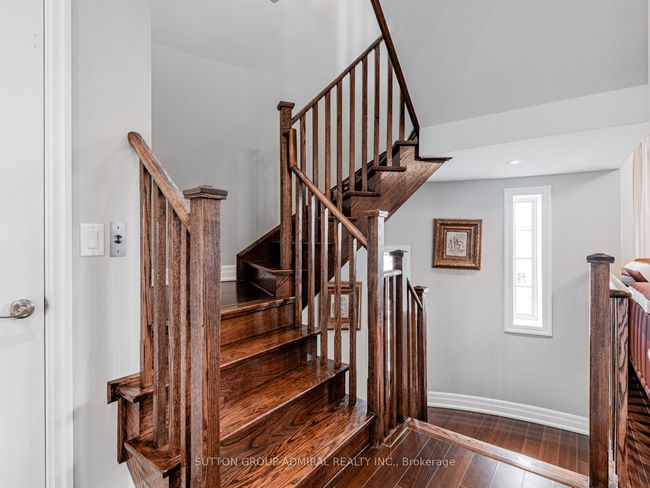 106 Disera Dr, Condo with 3 bedrooms, 3 bathrooms and 2 parking in Vaughan ON | Image 25