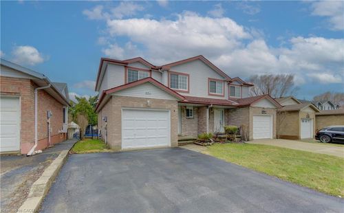 a-651 Pinerow Crescent, Waterloo, ON, N2T2K5 | Card Image