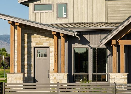 2021 W Freya Ct, Eagle, ID, 83616-1310 | Card Image