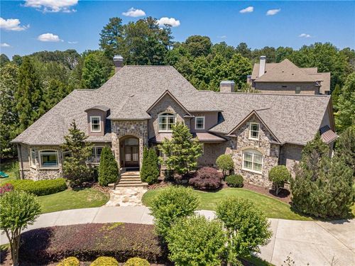 730 Glenairy Dr, Sandy Springs, GA, 30328-4217 | Card Image